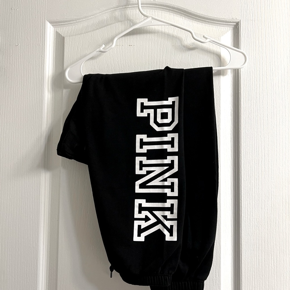 EUC - VS PINK Black Boyfriend Sweatpants size L🖤